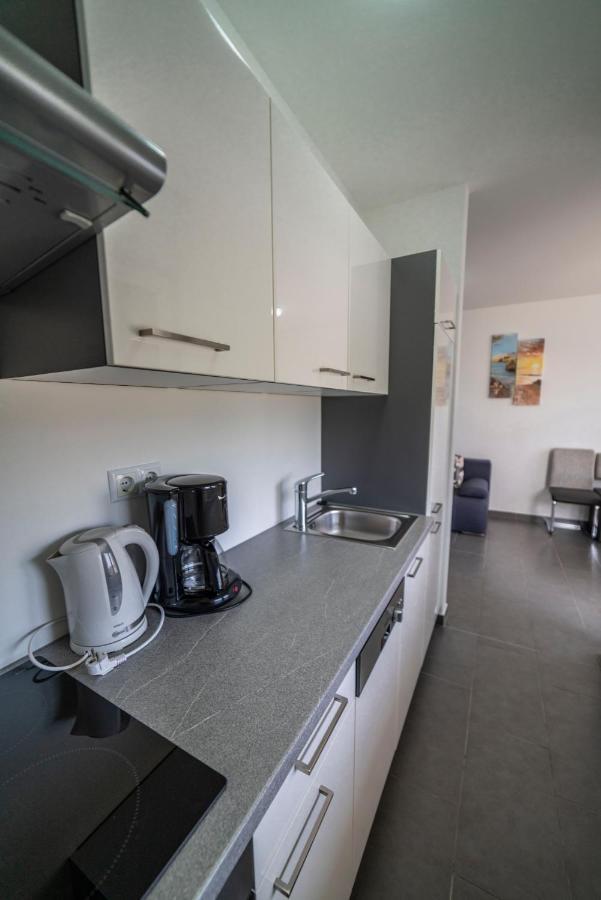 Apartments Adriana พูลา ภายนอก รูปภาพ
